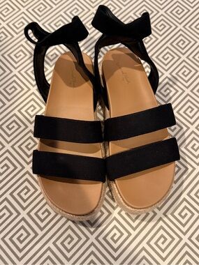 Universal Thread Espadrilles